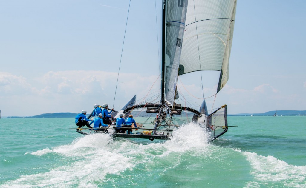 team-black-jack-sailing-48kekszalag-balaton-vitorlazas-hajozashu