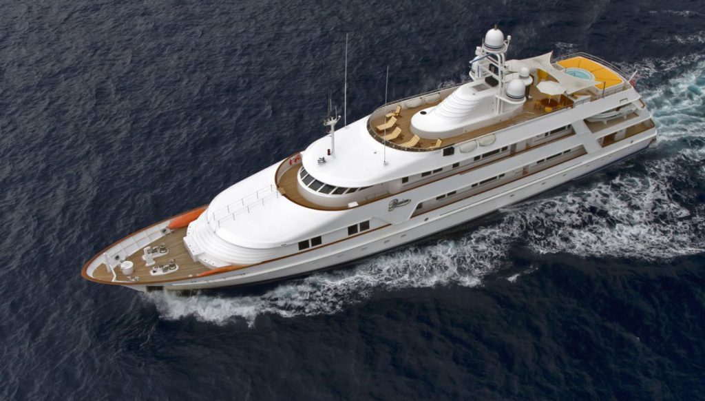 7-the-passion-yacht-the-173-foot-yacht-fits-12-guests-and-is-priced-just-under-12-million-hajozashu