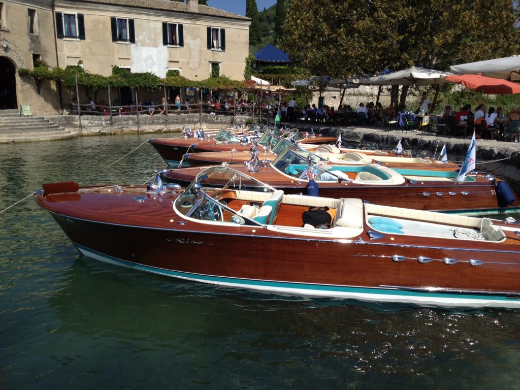 riva-motorcsonak-boat-italy-olaszorszag-hajozashu6