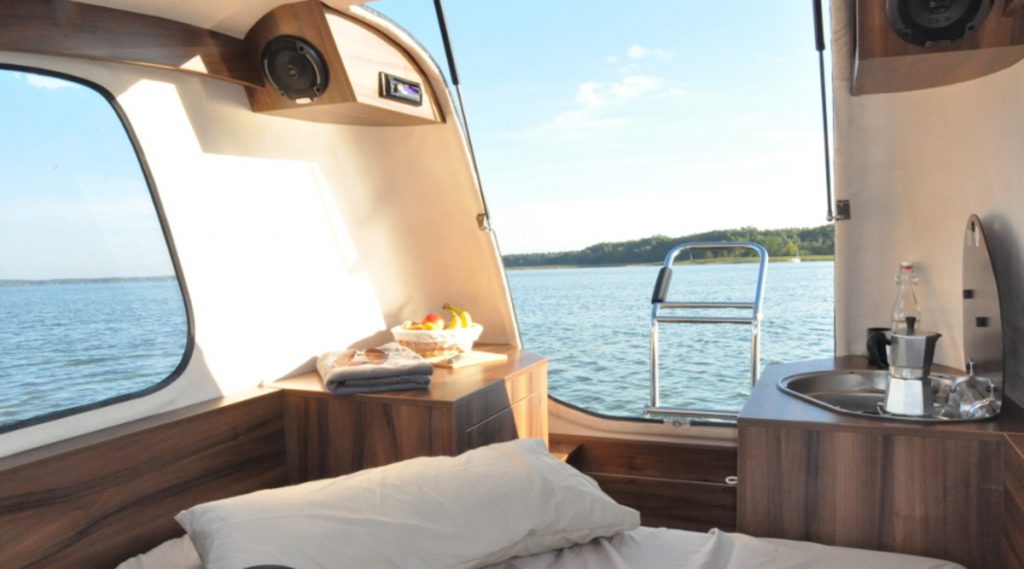 Interior Sealander Jacht Yacht Lakokocsi Lakoauto Kemping Balaton HAJOZASHU