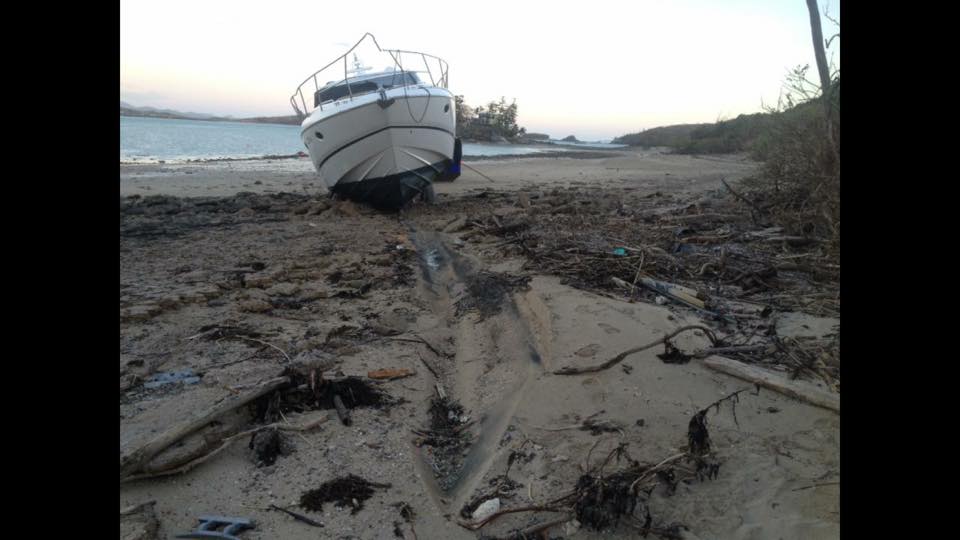 Debbie Hurrikan Ausztralia Hajokatasztrofa Vihar Storm Yacht Vitorlashajok HAJOZASHU6