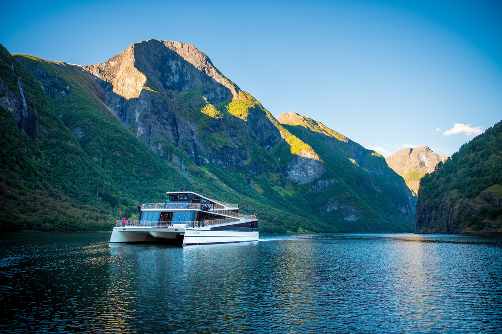 Fjords Ferry Elektromos Hibrid Komp Norvegia HAJOZASHU