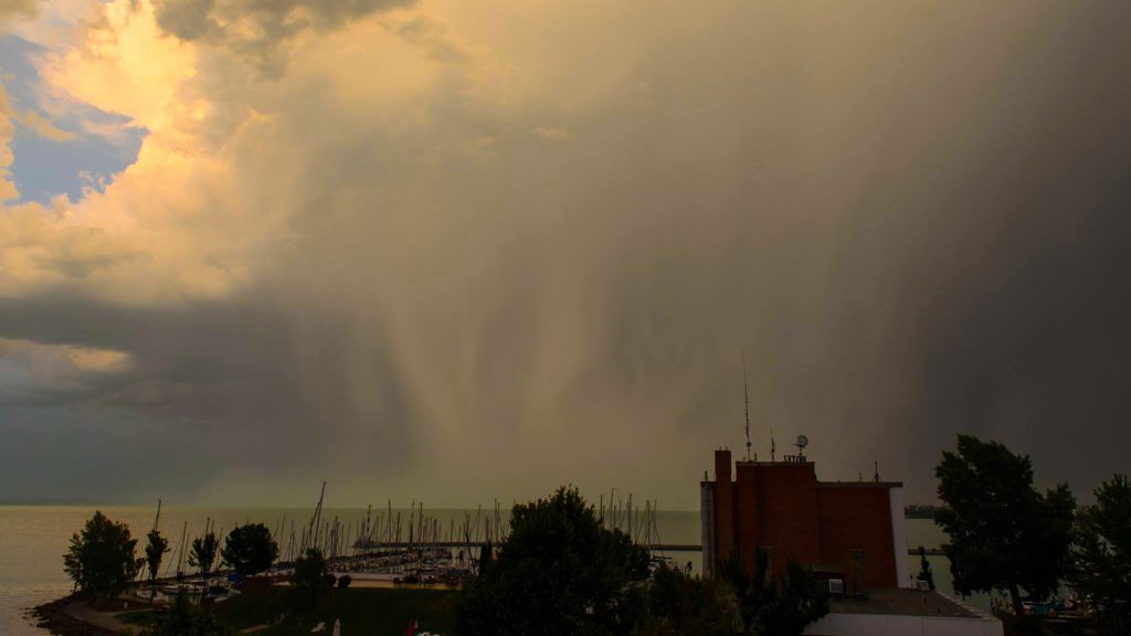 Siófokról a vihar, fotó © Csirmaz Kálmán