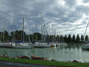 balatonlelle-kikoto-bahart-hajozashu