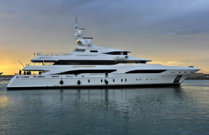 benetti-formosa-superyacht-video-hajozashu