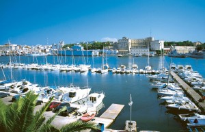 brindisi-marina-kikoto-hajozashu