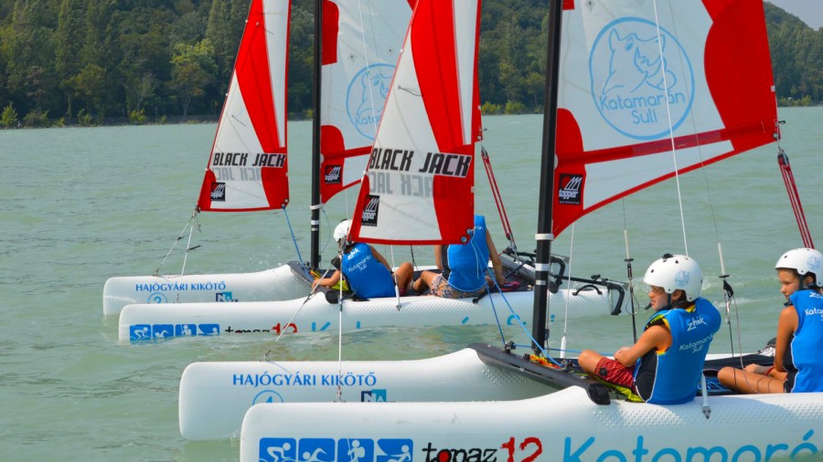 katamaran-suli-catamaran-vitorlazas-kepzes-balatonfured-hajozashu