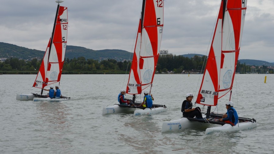 katamaran-suli-catamaran-vitorlazas-kepzes-balatonfured-hajozashu