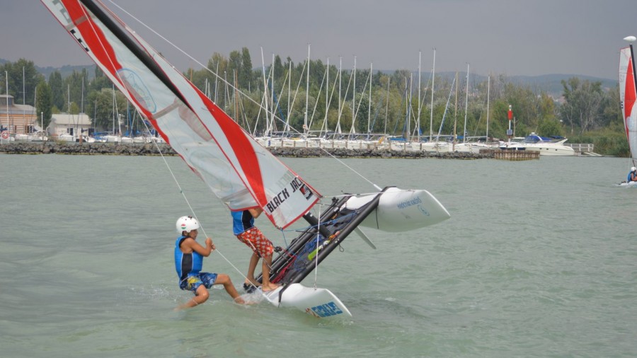 katamaran-suli-catamaran-vitorlazas-kepzes-balatonfured-hajozashu