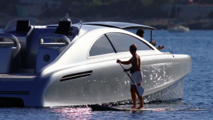 mercedes-benz-yacht-hajozashu