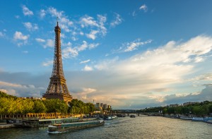 paris-river-boat-ship-hajozashu