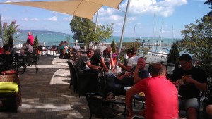 tihanyi-molo-cafe-bar-etterem-hajozashu