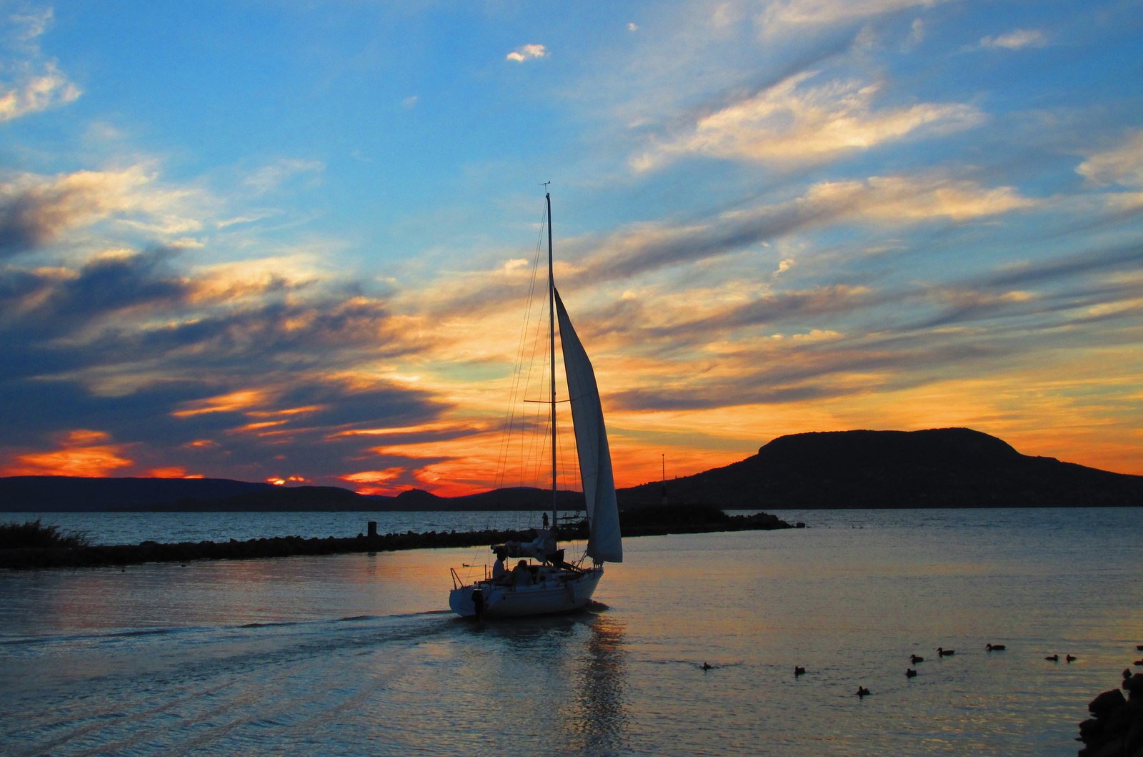 badacsony-vitorlazas-balaton-hajozashu