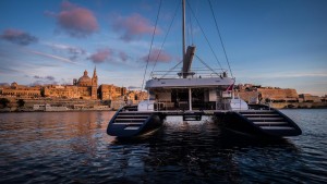 mashua-bluu-superyacht-csanyi-sandor-hajozashu