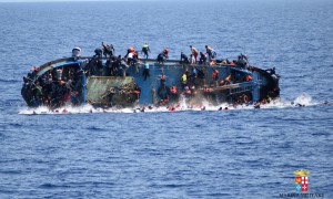 migrans-elsullyedt-hajo-olaszorszag-hajozashu