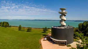balaton-kilato-balatonfoldvar-legmagasabb-hajozashu-panorama
