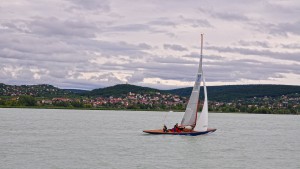 csapatbemutatkozas-kekszalag-balaton-hajozashu
