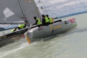 48kekszalag-balaton-balatonfured-hajozas-vitorlazas-sailing-boat-catamaran-katamaran-hajozashu