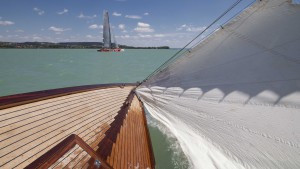 kekszalag-piknik-tramontana-hajo-quantum-extreme40-catamaran-hajozashu