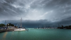 kikoto-balaton-lakebalaton-balatonlake-storm-clouds-vihar-hungary-vitorlas-vitorlazas-hajozashu