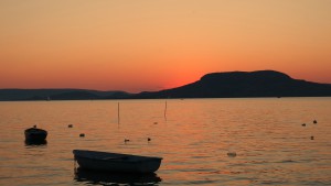 badacsony-este-night-balaton-sunset-naplemente-sailing-vitorlazas-hajozashu
