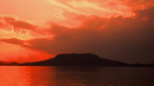 badacsony-este-night-balaton-sunset-naplemente-sailing-vitorlazas-hajozashu