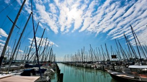 balatoni-hajokiallitas-balatonkenese-boatshow-vitorlazas-motorcsonak-hajozashu