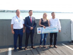 bahart-1millio-utas-komp-hajozashu