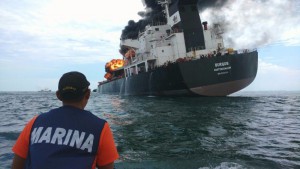 burgos-mexikoi-tankerhajo-oil-tanker-kigyulladt-olajkatasztrofa-hajozashu