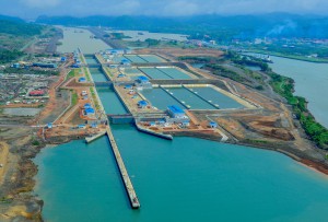 dron-uj-panama-csatorna-panama-canal-orias-hajok-teherhajo-hajozashu