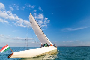 leo-szabo-klasszikus-cirkalo-vitorlas-hajo-balaton-balatonfured-tihany-hajozashu