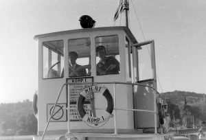 balaton-60as-70-es-evekben-trabant-nemet-turista-szot-udulo-vitorlazas-strandolas-nyaralas-hajozashu