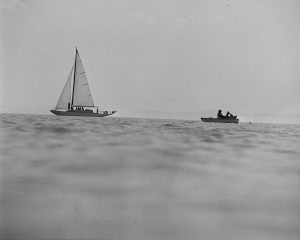 balaton-60as-70-es-evekben-trabant-nemet-turista-szot-udulo-vitorlazas-strandolas-nyaralas-hajozashu