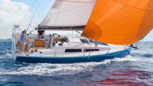 hanse315-ev-hajoja-hanse-ev-hajogyara-spinakker-vitorlazas-hajozashu