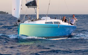 hanse315-ev-hajoja-hanse-ev-hajogyara-sunset-vitorlazas-hajozashu