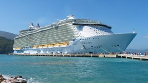 oasis-of-the-seas-royal-caribbean-tengerjaro-luxushajo-cruise-etelfogyasztas-ocean-hajozashu