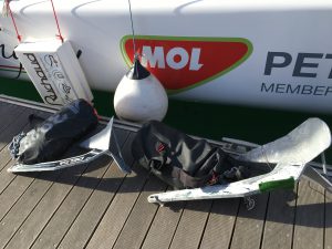 spirit-of-hungary-vendee-globe-safety-check-biztonsagi-felszerelesek-vitorlazas-sailing-hajozashu