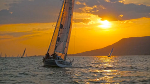 szureti-regatta-2016-vitorlas-verseny-vitorlazas-balaton-badacsony-naplemente-hajozashu