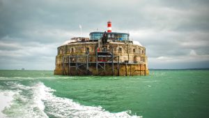 spitbank-fort-hotel-portsmouth-sailing-vitorlazas-hajozashu-luxushotel