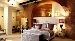 spitbank-fort-hotel-portsmouth-sailing-vitorlazas-hajozashu-wine