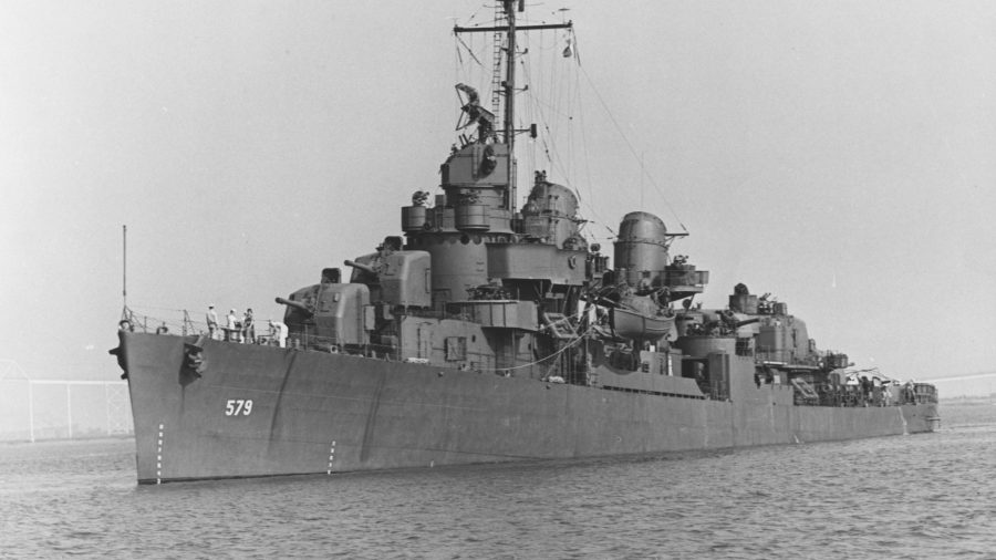 A hadihajó ami bombát dobott Roosveltre