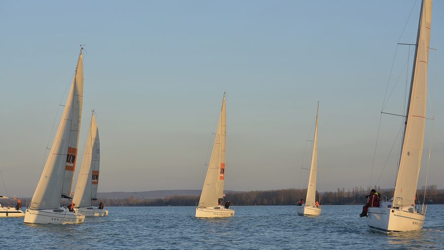 mikulas-regatta-balatonlelle-vitorlazas-sailing-bl-yacht-club-balaton-hajozashu