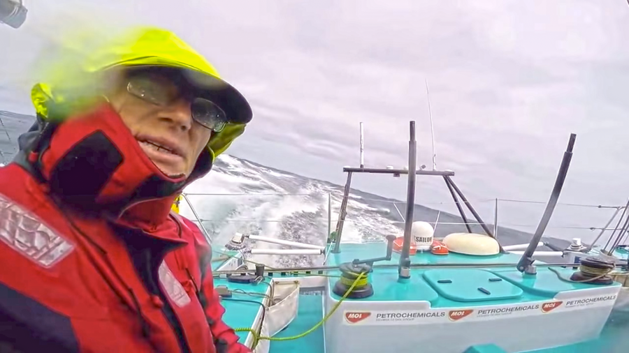 Fa Nándor a déli Atlanti-óceánon jár