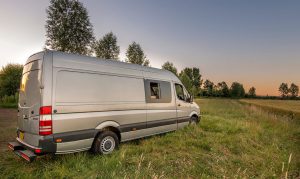 2012-Mercedes-Benz-Sprinter-Conversion-vitorlashajo-hajozashu