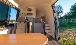 2012-mercedes-benz-sprinter-van-vitorlashajo-hajozashu