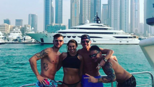 dzsudzsak-balazs-priskin-tamas-felesege-dubai-dubaj-luxus-hajo-yacht-buli-hajozashu