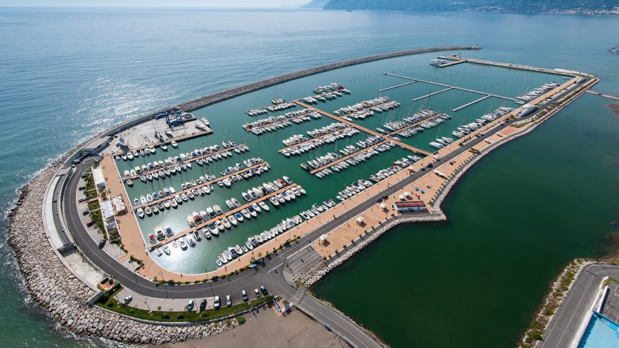 Marina d'Arechi - a legnagyobb kikötő 