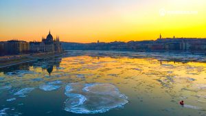 szechenyi-jegtoro-hajo-budapest-naplemente-duna-jegzajlas-hajozashu1