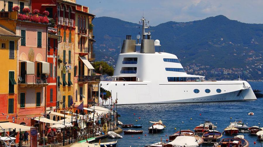 A 90 milliárd forintos Yacht 