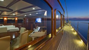yacht-regina-skyfall-james-bond-szuperjacht-jacht-luxus-hajozashu